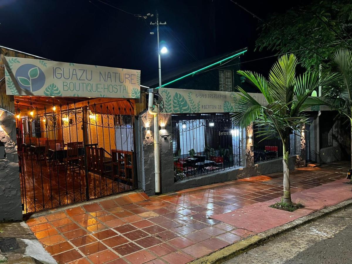 Iguazu Nature Hostal ปูแอร์โตอีกวาซู ภายนอก รูปภาพ