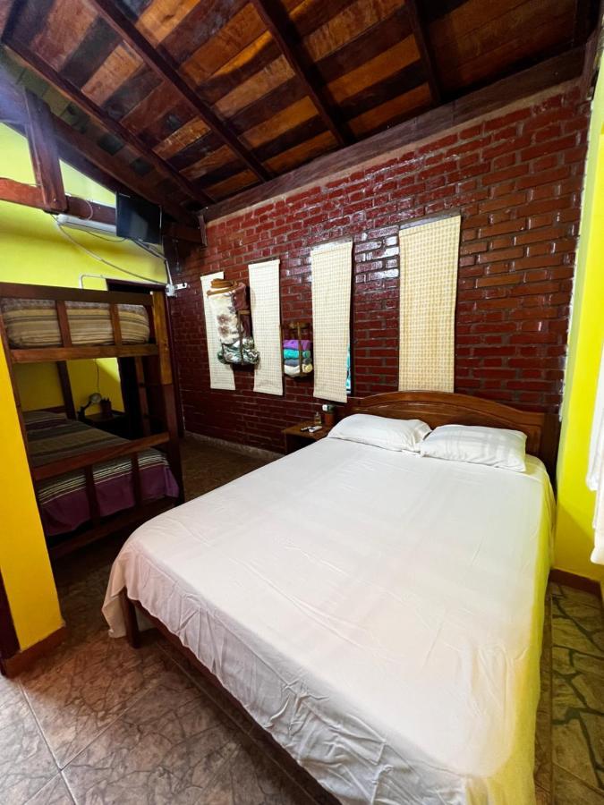 Iguazu Nature Hostal ปูแอร์โตอีกวาซู ภายนอก รูปภาพ